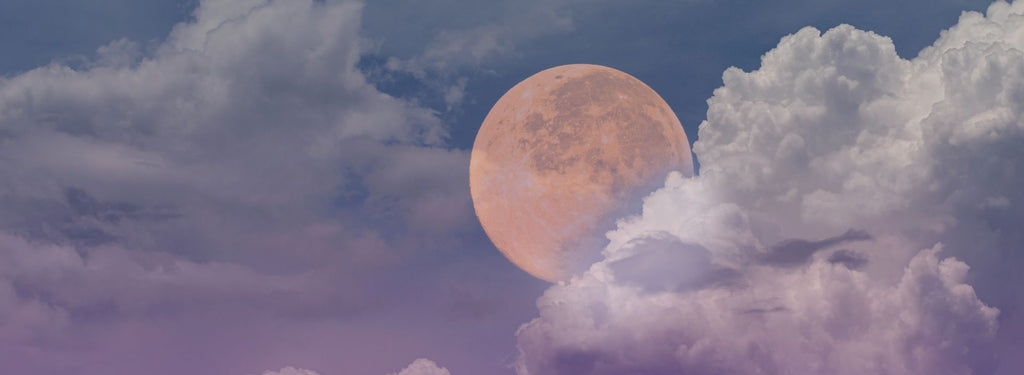 10 Transformative Affirmations for Your Full Moon Ritual