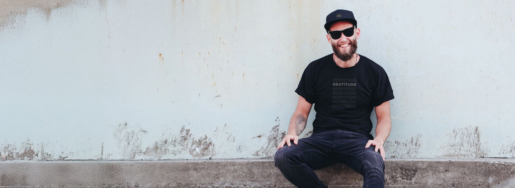 Wearing vibe-aligned fashion in an urban environment